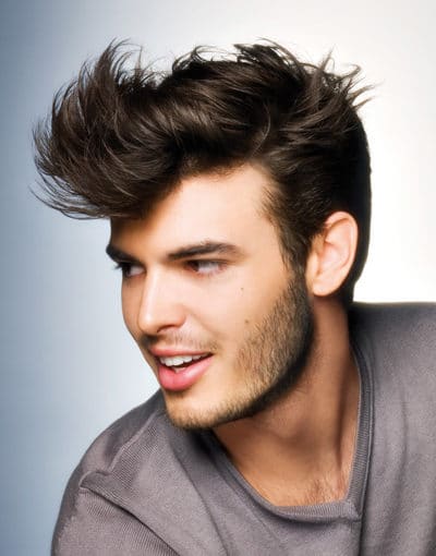 Coupe de cheveux homme structurée