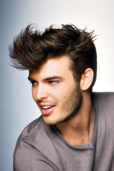Coupe de cheveux homme structurée