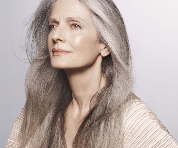 Invati Mannequin cheveux longs blancs